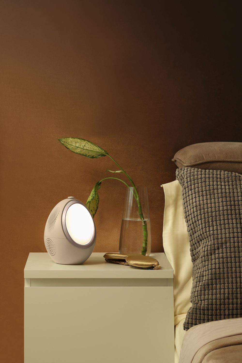 The Naptick device glowing as light therapy